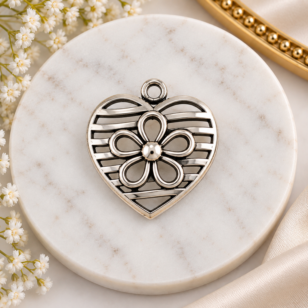 Heart Charm - 36x36mm - HRT-003